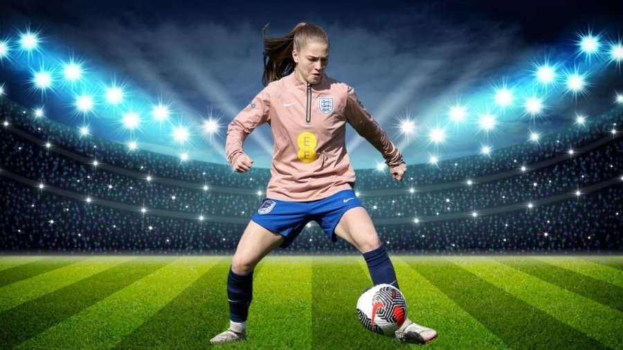 Jess Hames kick to football