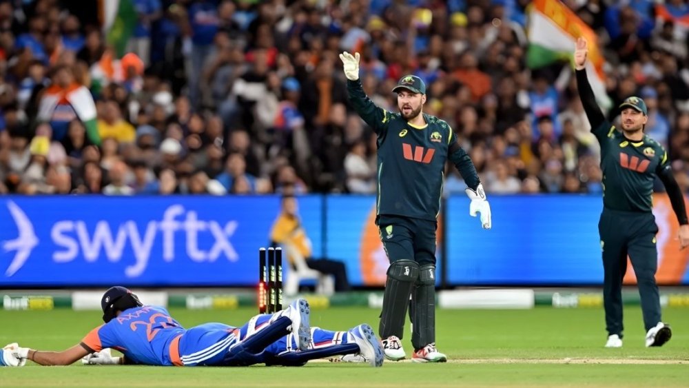 India All Out for 125 in 2nd T20I at MCG